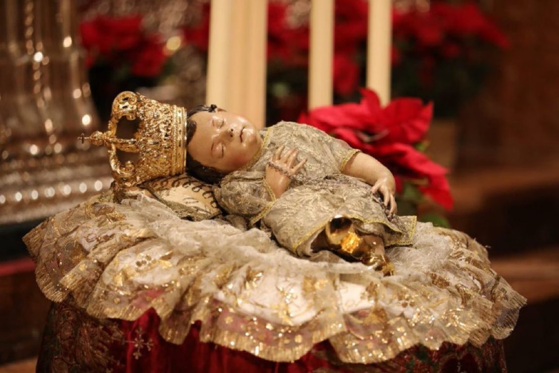 Que lo más importante siga siendo lo más importante.

¡No estés triste, Jesús ha nacido!