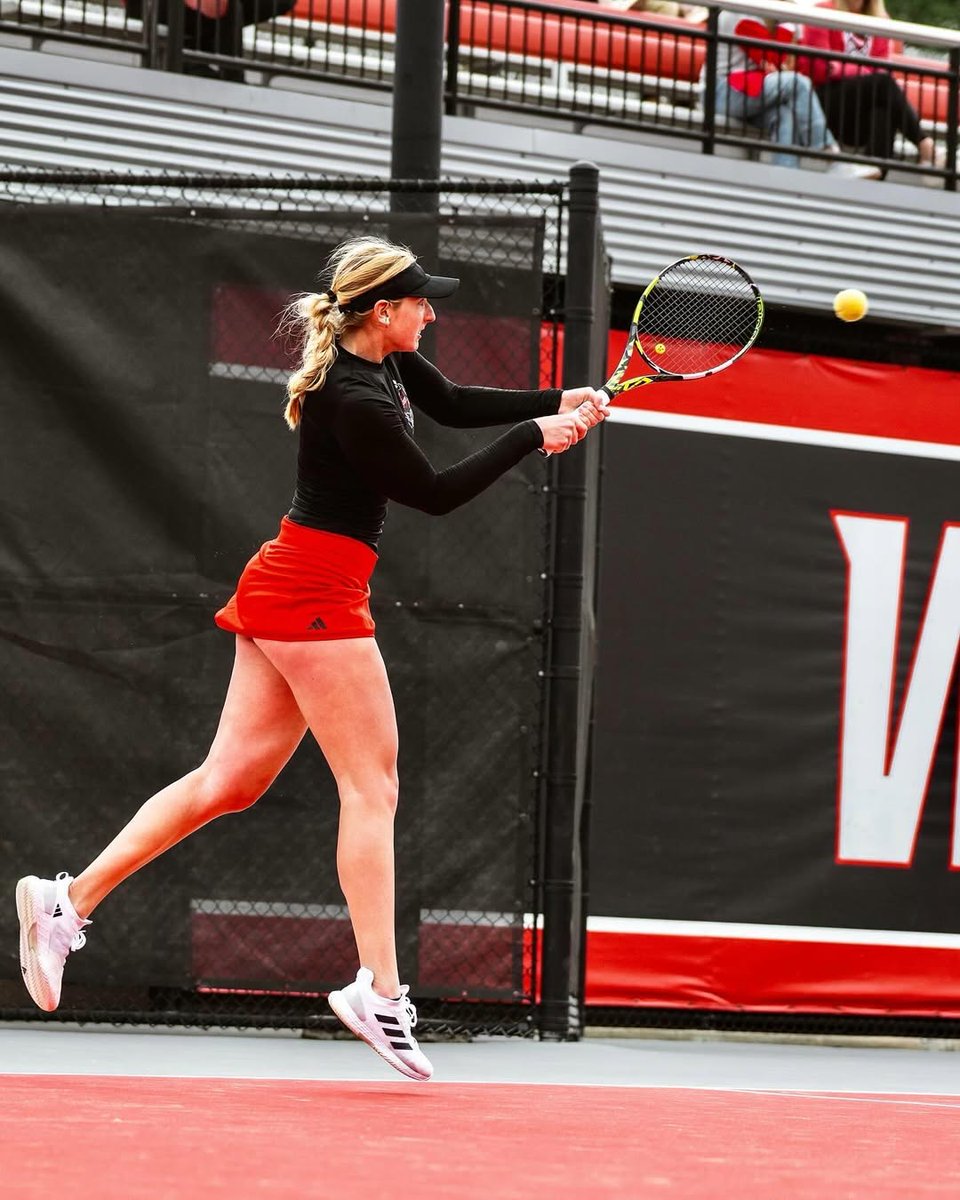 ParsaBombs's tweet photo. After 2 seasons at NC State and 1 semester at home, Maddy Zampardo (UTR 10.41) is transferring &amp; has verbally committed to @UNC_wtennis for the spring of 2026. Played at #2/#3 singles &amp; #1 doubles with records of 52-24 singles/70-20 doubles. ITA high ranks #63 singles/#2 doubles. https://t.co/F8ypzD9SVz