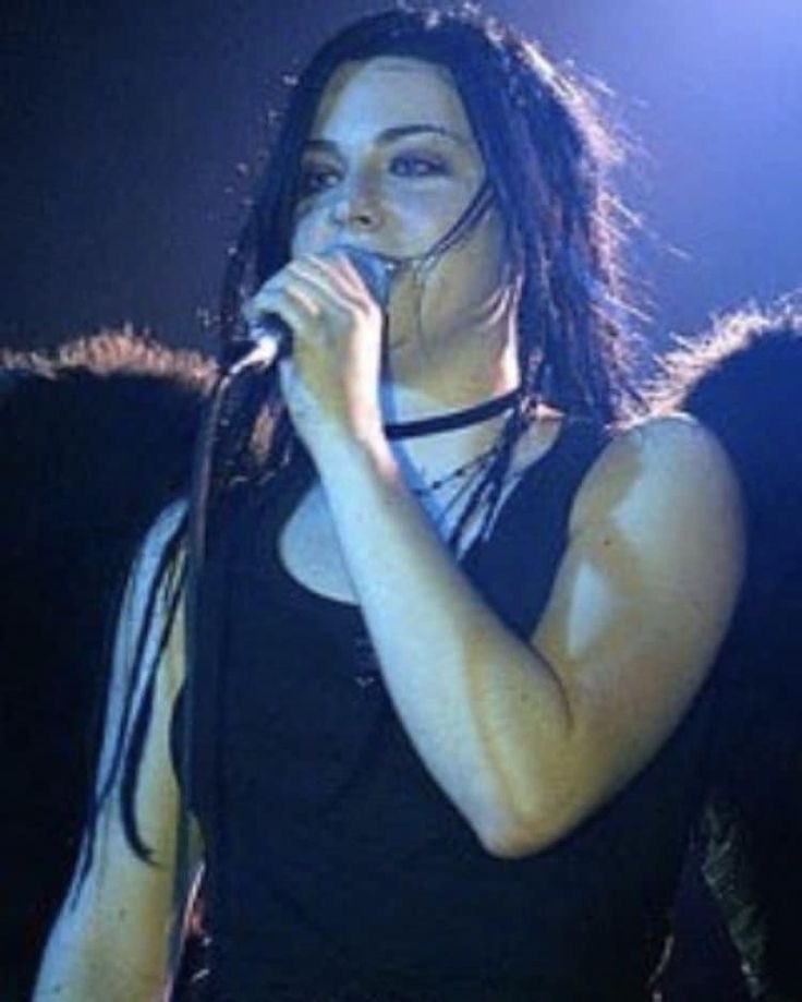 daily amy lee tweet media