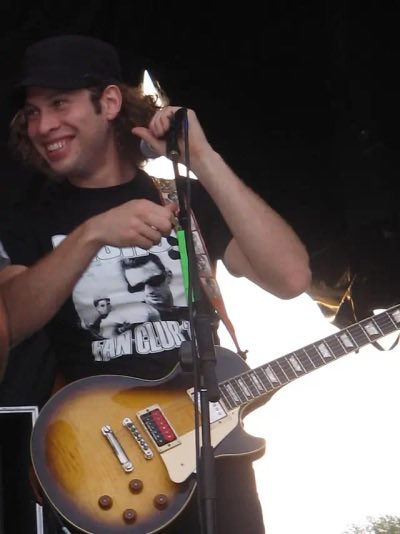 FOUNDDECAY's tweet photo. the hat :( his smile :( https://t.co/jEMoBeBvMG