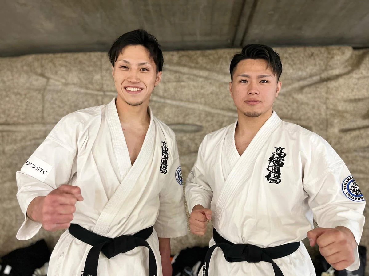 メリークリスマスです🎄
皆様に素敵なクリスマスが訪れますよう心からお祈り申し上げます！
髙橋道場は本日も稽古です！