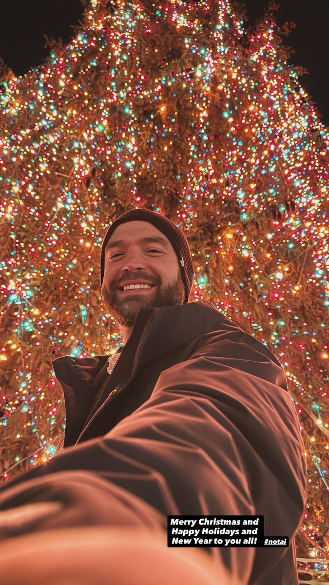 JohnBrancy's tweet image. Merry Christmas, Happy Holidays and Happy New Year everyone! #Christmas #MerryChristmas #nhl #NYR