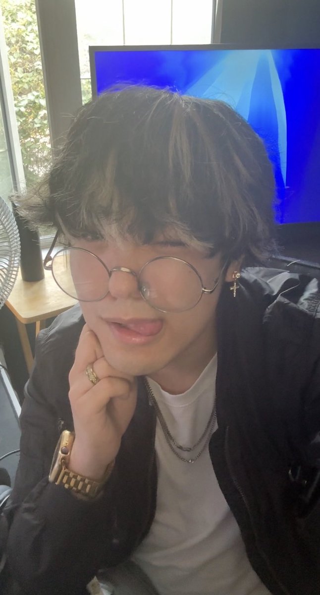 DitzyFlama tweet media