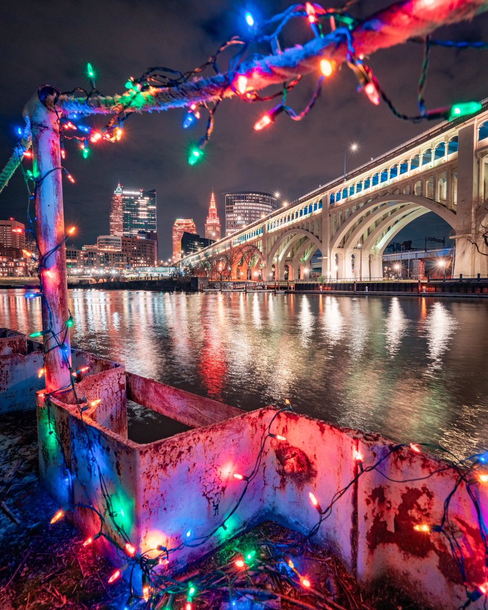 GabeWasylko's tweet image. Merry Christmas from Cleveland, Ohio