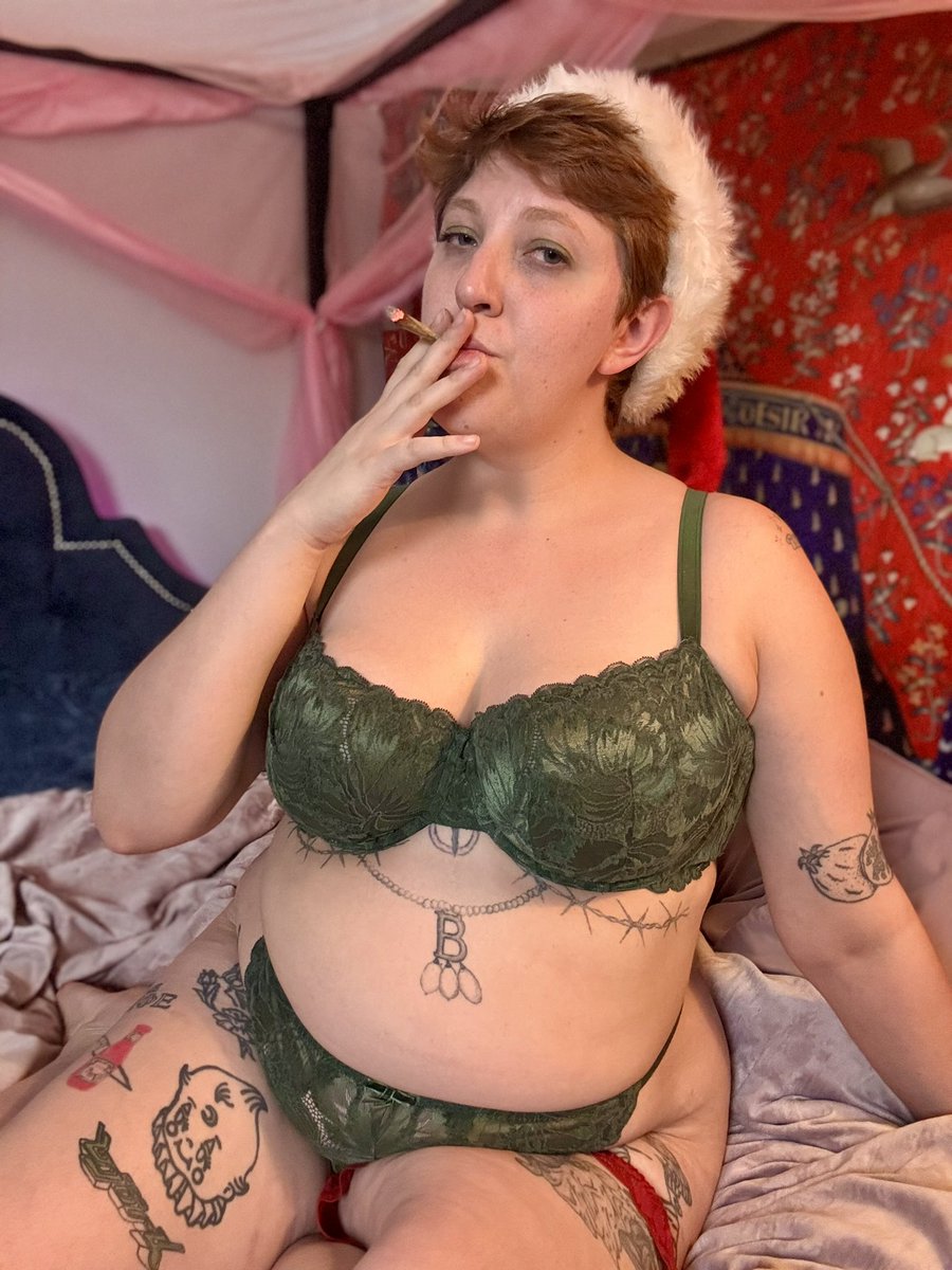 Ditzy Gitsie, M.A. 🎈 tweet media