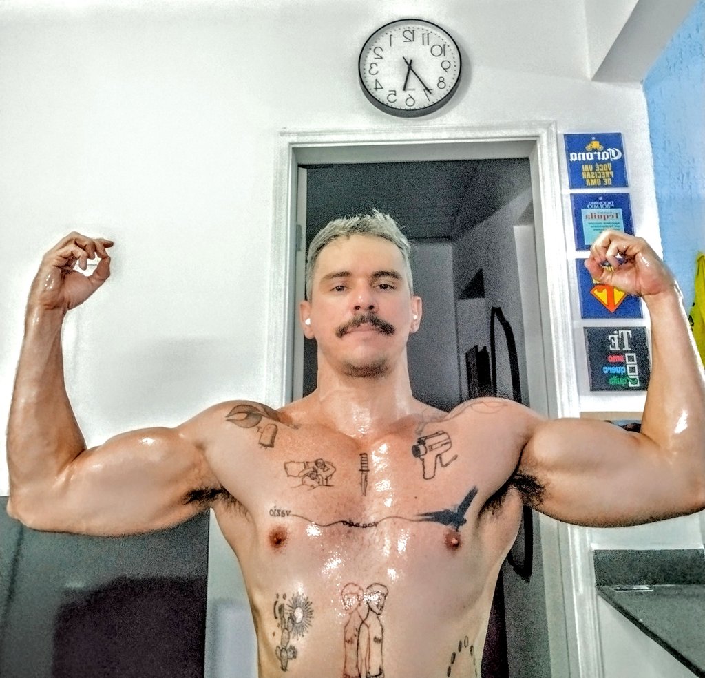 antonioKenzo's tweet image. Treino na véspera do natal