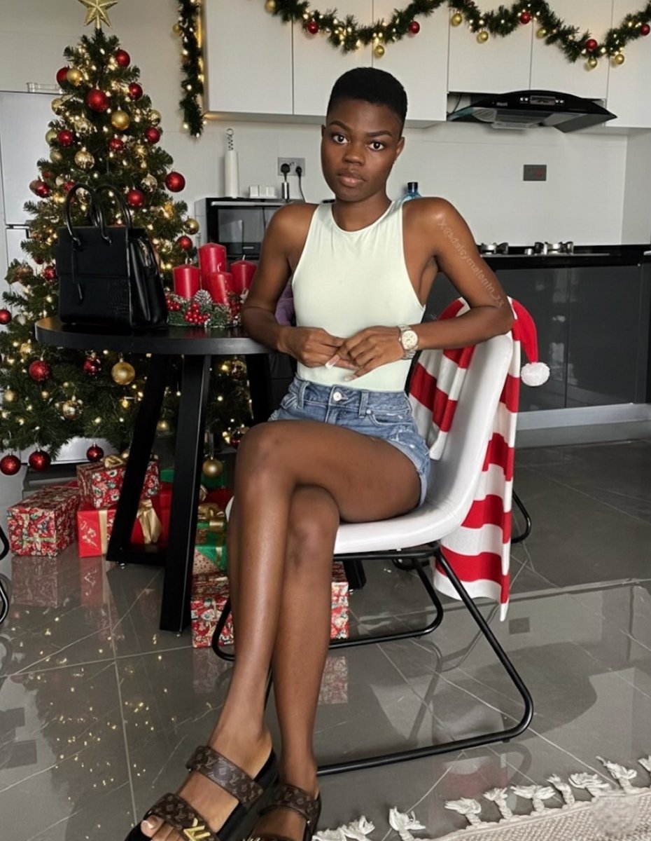 Daisy melanin official tweet media