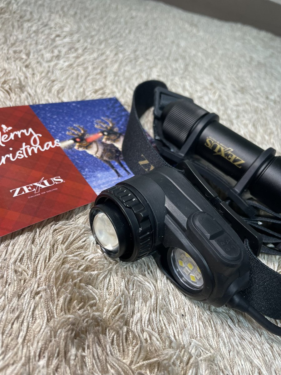 yuki_sasakura's tweet photo. ZEXUSさんからクリスマスプレゼントが届きました🎁🎄
中身は来年の新商品、ZGUARDでした!
僕もこれから使ってみます!
発売は3月予定だそうです!
#zexus
#zguard
#pr https://t.co/AwdPNWY4hz