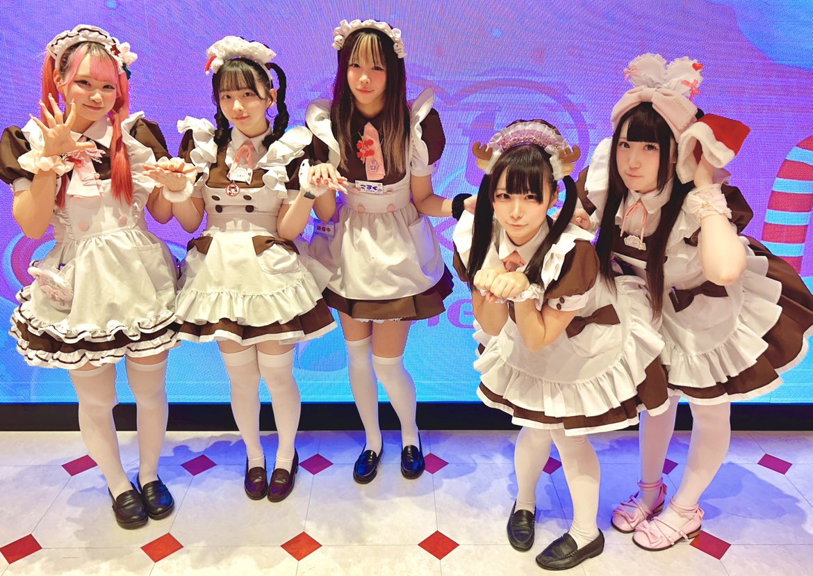 あっとほぉーむカフェ大阪本店2階 おはようございます おーぷんしま