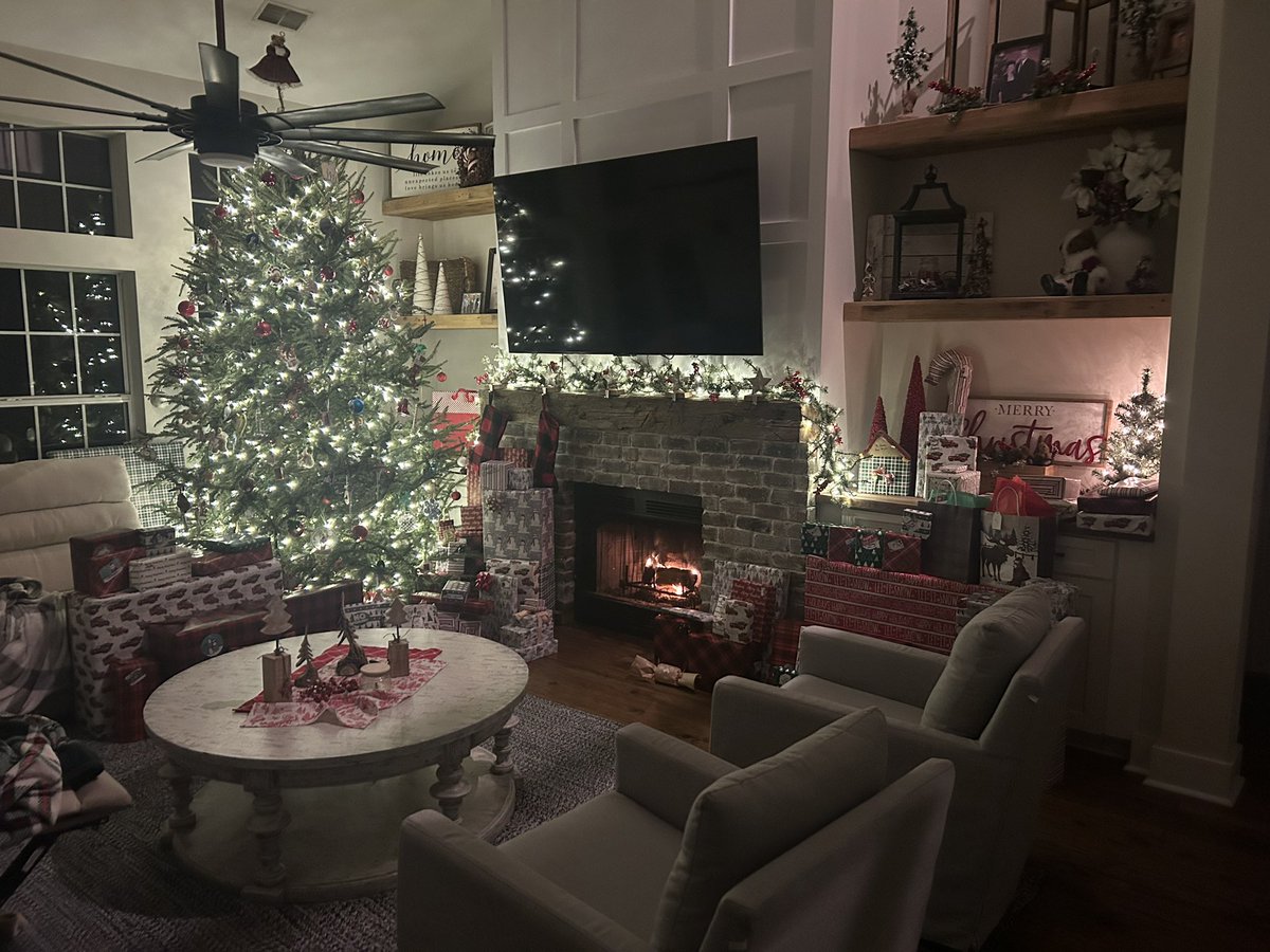 Fran Collins tweet media