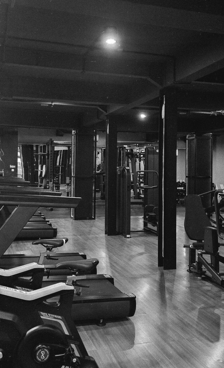 norative's tweet image. Sepi serasa milik pribadi 🍃