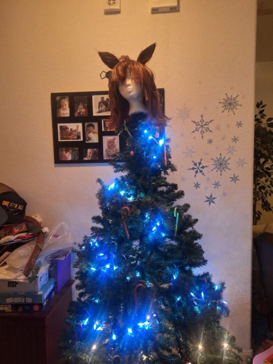 DescriptionVan2's tweet image. Happy Christmas Eve