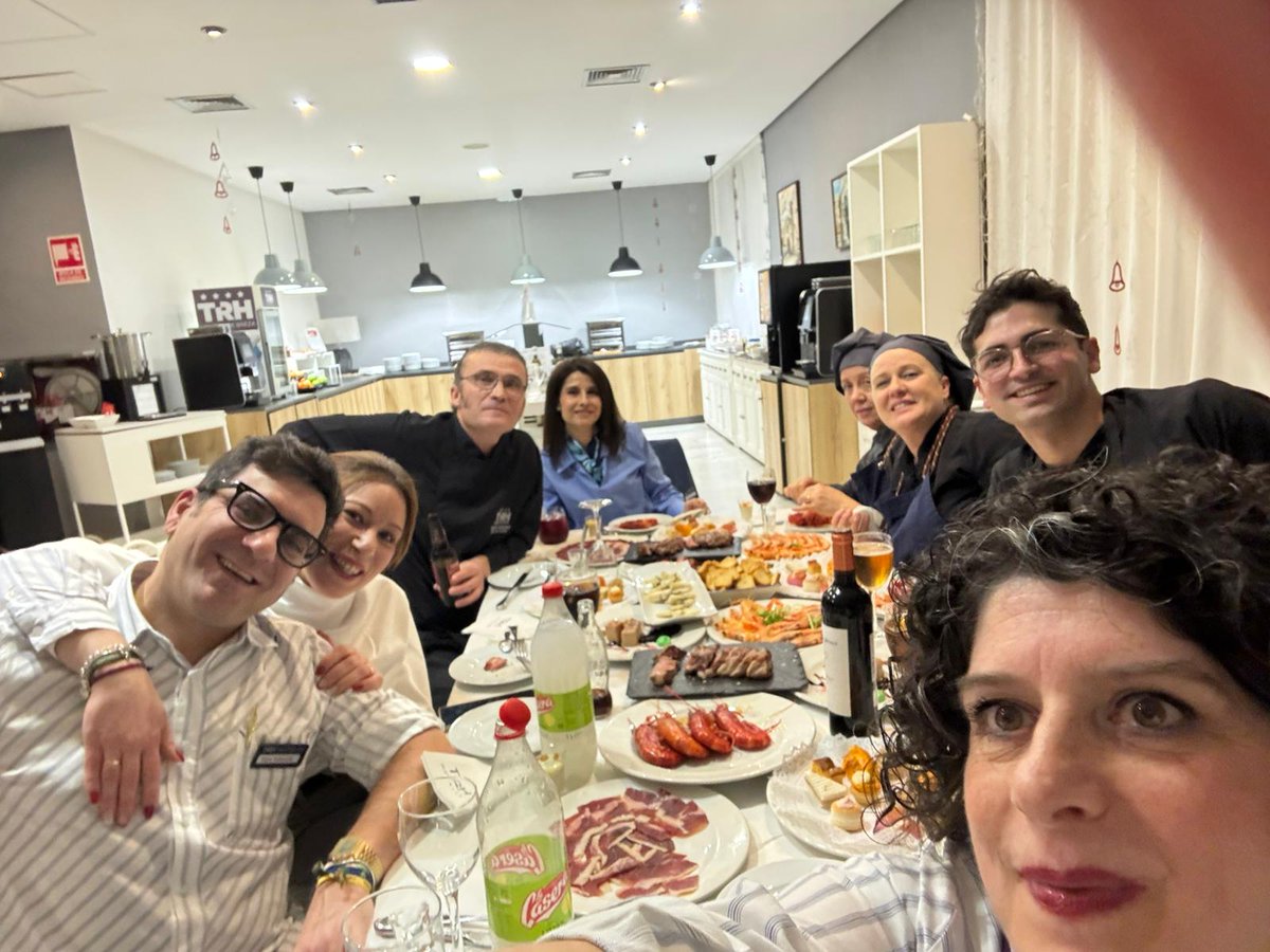 Feliz Nochebuena a todos. ✨✨✨