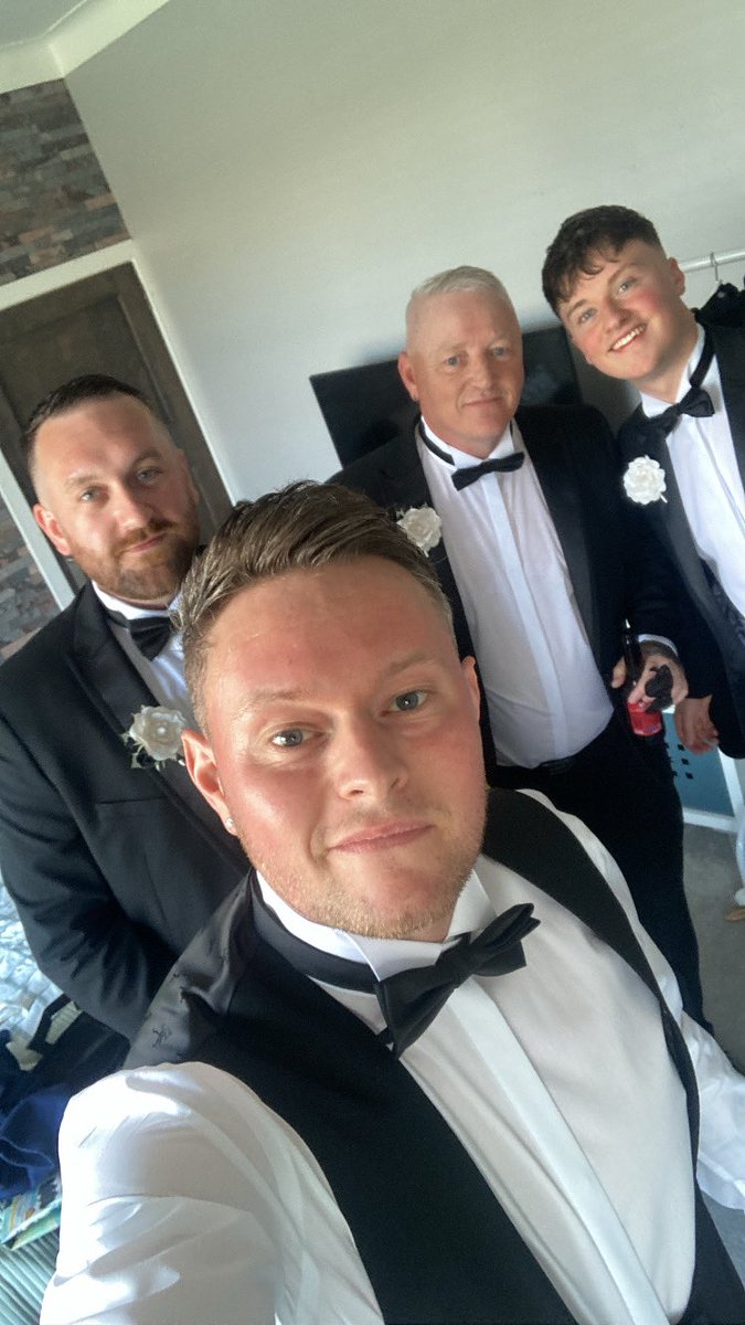 Drew Smith tweet media