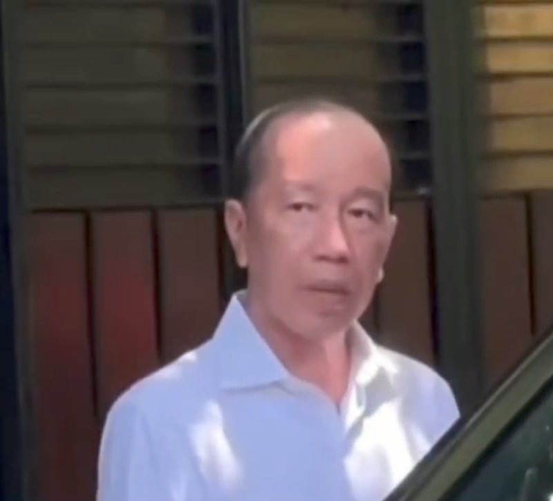 Behavior atau perilaku adalah semua hal yang dilakukan oleh makhluk hidup termasuk manusia yang dapat diamati (observable) baik dengan mata telanjang maupun dengan alat, dapat diukur (measurable) dan dapat  diprediksi ( predictable).

Sebuah perilaku membentuk pola, dan dengan