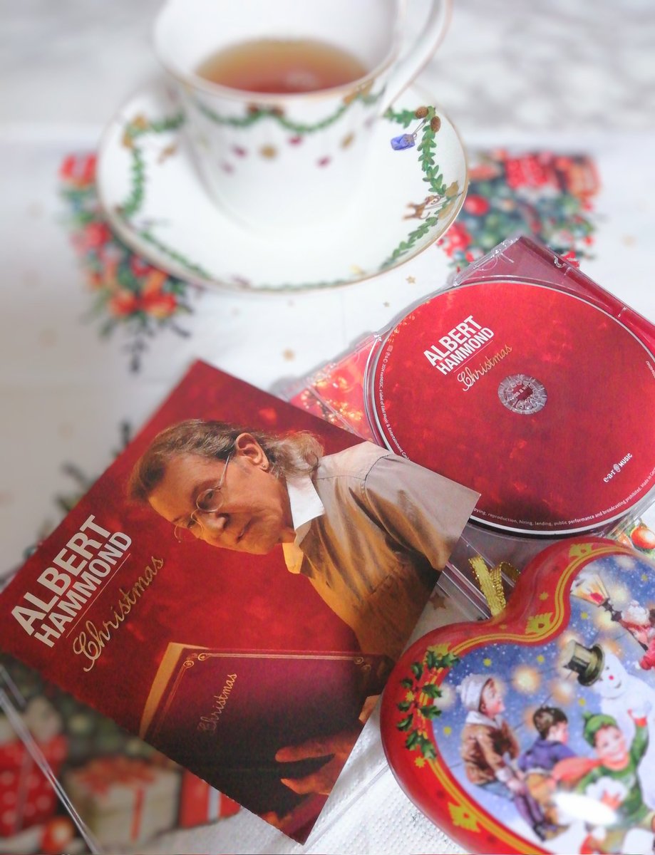 wintergarden113's tweet image. #AngelBreathing🔔
~Christmas Music Time~ 
#A.Hammond
#Under The Christmas Tree

~♪
The warmest season of the year is here again
December is beginning to shine
A tingle's come into the atmosphere again
~♪

今年は松田聖子のカバー曲より原曲の方が温かく優しく感じて心に響きました🎄