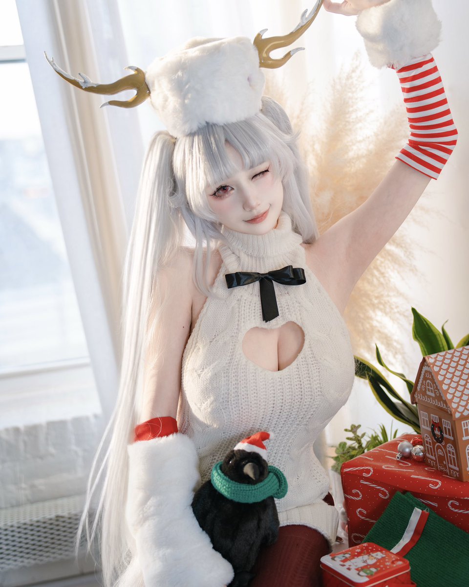 What do you want this Christmas? The little reindeer will make your wishes come true~
#StellaSora #Yostar