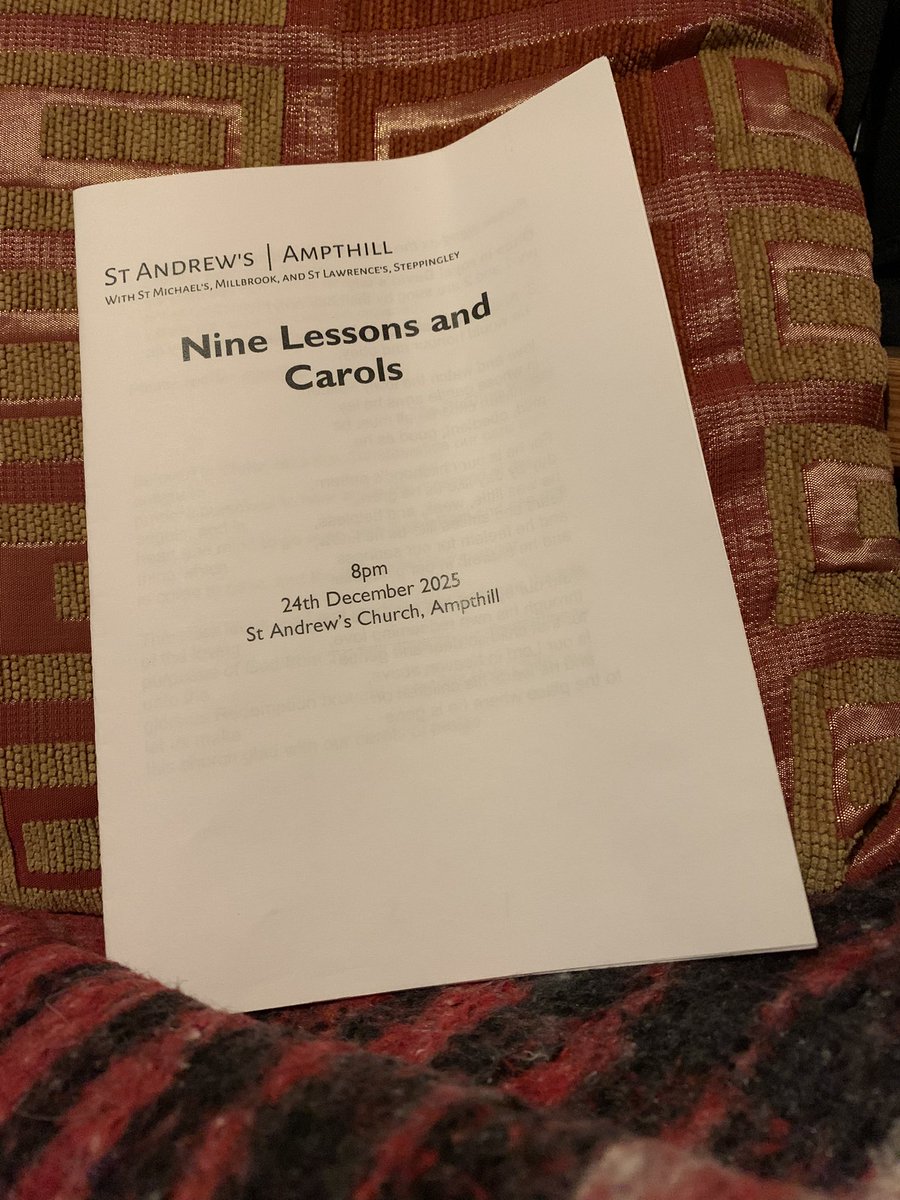 MiddlebrookDave's tweet image. Extra churches of the week - 1 (24/12). Good to lead the 8pm Carol service at St Andrews Ampthill. Wonderful Ampthill Town Band and a packed church singing carols merrily