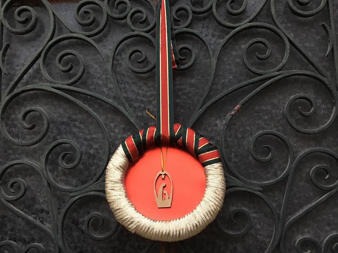 おはようございます。MerryChristmas🎄25日(木)本日も11時半よりOPENいたします。冬休みが始まり、学生街はいつもよりも少し静けさを感じています。今年もクリスマスにご来店の方に、ささやかなクッキーのプレゼントを用意してご来店をお待ちしております🕯️皆さま暖かな一日をお過ごし下さいませ。