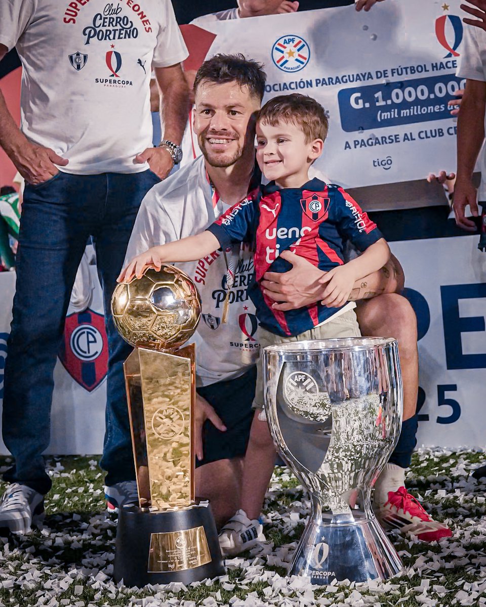 𝑁𝑎𝑣𝑖𝑑𝑎𝑑 𝑒𝑛 𝑓𝑎𝑚𝑖𝑙𝑖𝑎 🎄💙❤️