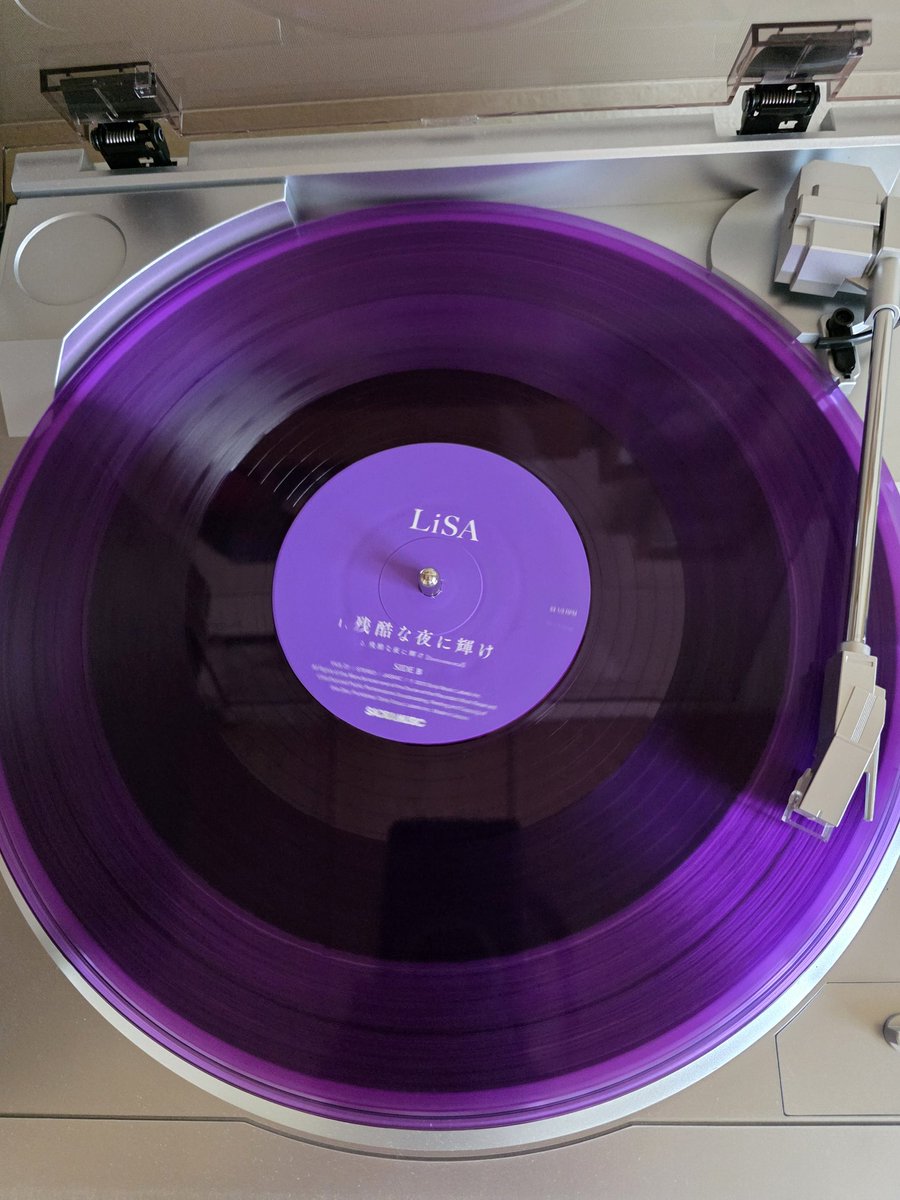 レコードで楽しみます #Aimer #太陽が昇らない世界 #LISA #残酷な夜に輝け