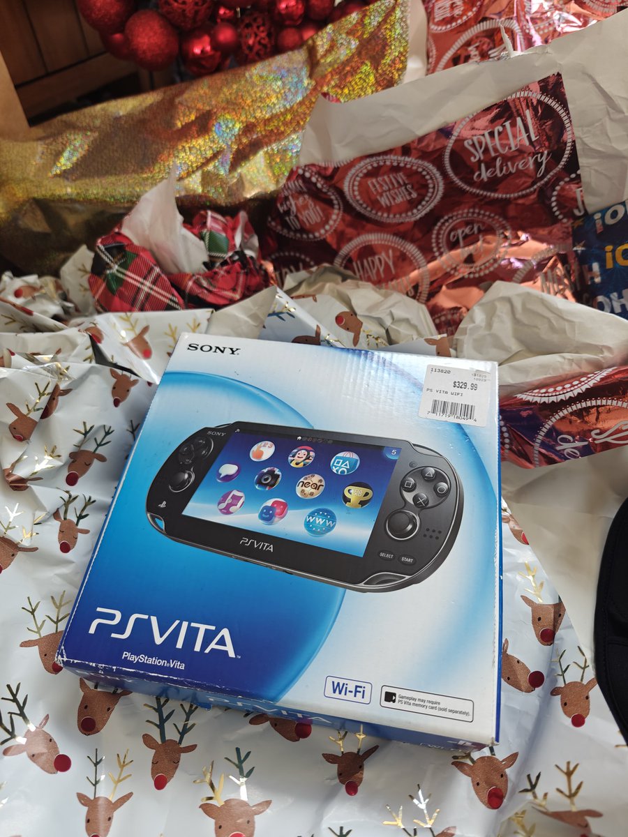 LittleBigSpikey's tweet image. Treated myself to a mint condition PlayStation Vita this Christmas🎄🎁