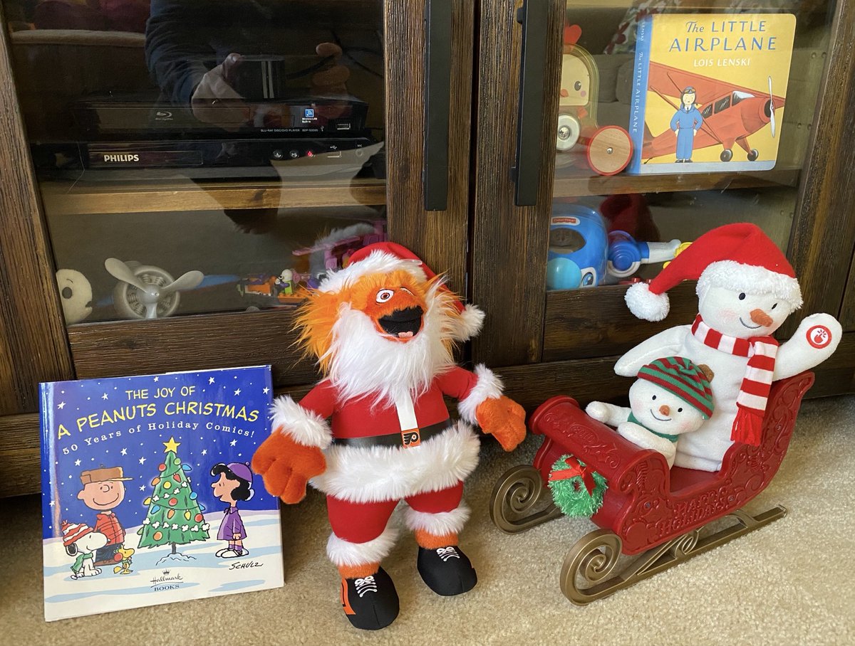 Happy Holidays Folks and keep an eye out for this guy - he’s finishing up in Greenland and should be getting to us pretty soon…🎉✨🎁🎄
Thank you <a href="/NoradSanta/">NORAD Tracks Santa</a> for the 
Santa Tracker ➡️ lnkd.in/eeHq-Yc2