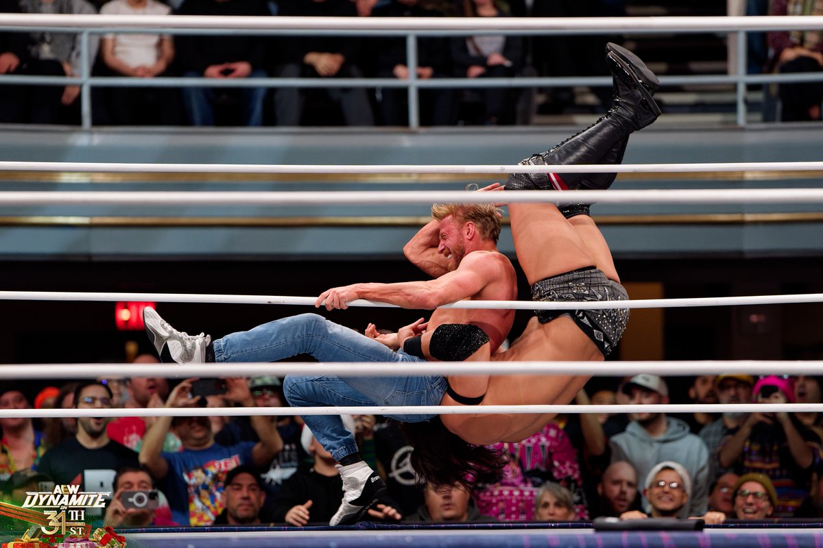ScottLesh724's tweet image. C2 action from #AEWDynamite on 34th Street!

📸 for @AEW