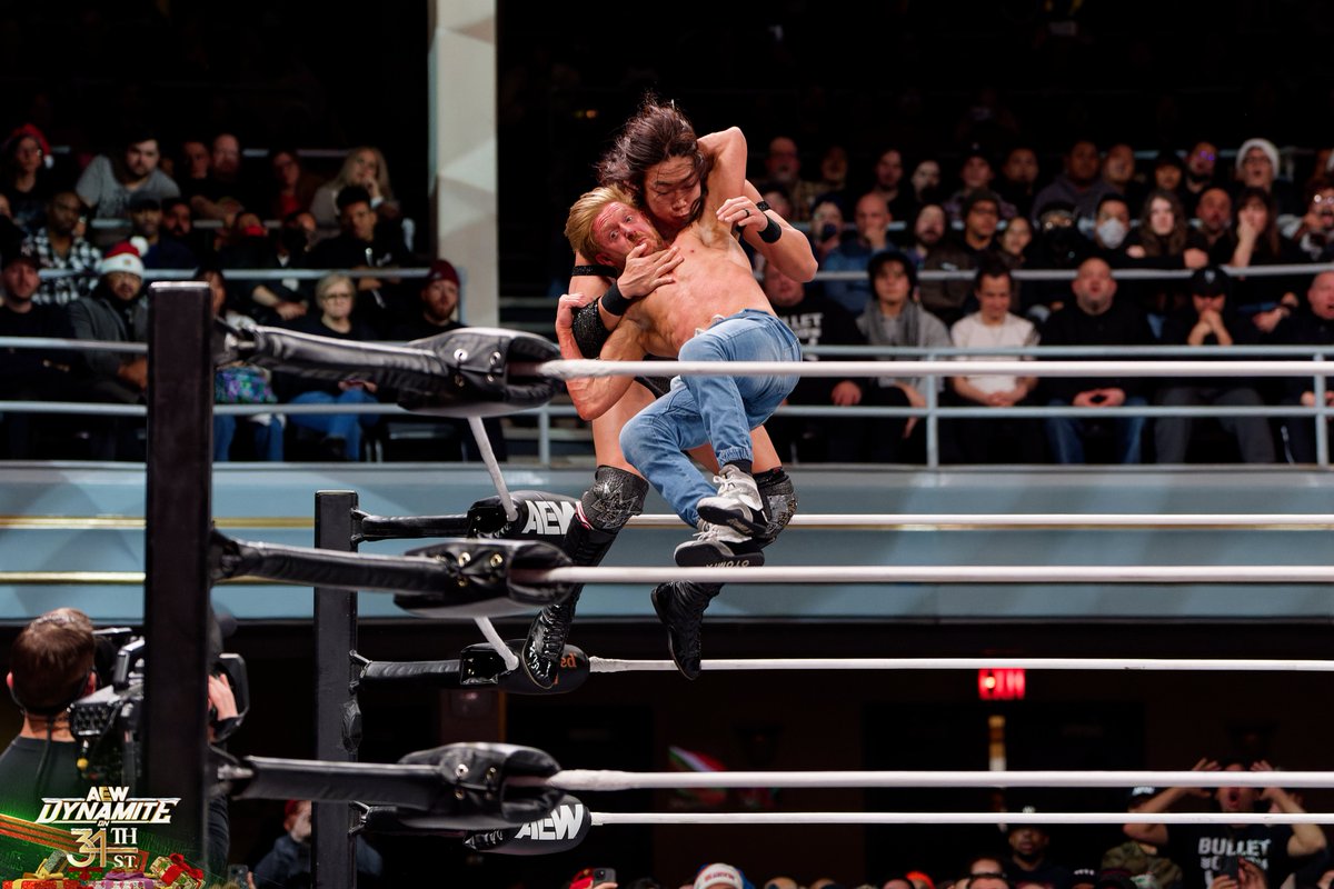 ScottLesh724's tweet image. C2 action from #AEWDynamite on 34th Street!

📸 for @AEW