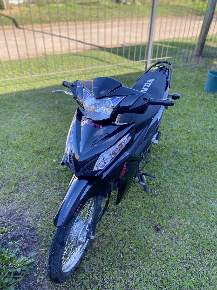 _robrem's tweet image. ME ROBARON HONDA WAVE S‼️
• Modelo 2022
• Calcos rosas
• Sin luces de posición
HOY POR LA TARDE, CALLE ALVEAR 1955, enfrente a despensa y kiosco JR
cualquier dato me escriben, es de mucha ayuda