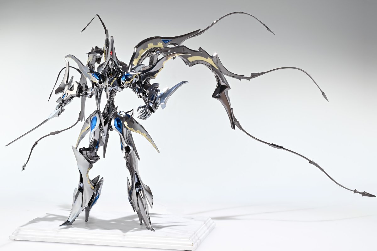 OURTREASUREinfo's tweet image. 天照家アゲハ型GTMモルフォこと
『アゲハ・モルフォ・ザ・スルタン』
を永野護氏監修のもと1/100スケールでキット化
腹部には負荷を考慮し金属棒インサート成形を採用。頭部は流し目で造型されたフェイスのほか目線を正面にしたフェイスも付属し好みで選択することが可能
ourtreasure.co.jp/%E8%A3%BD%E5%9……