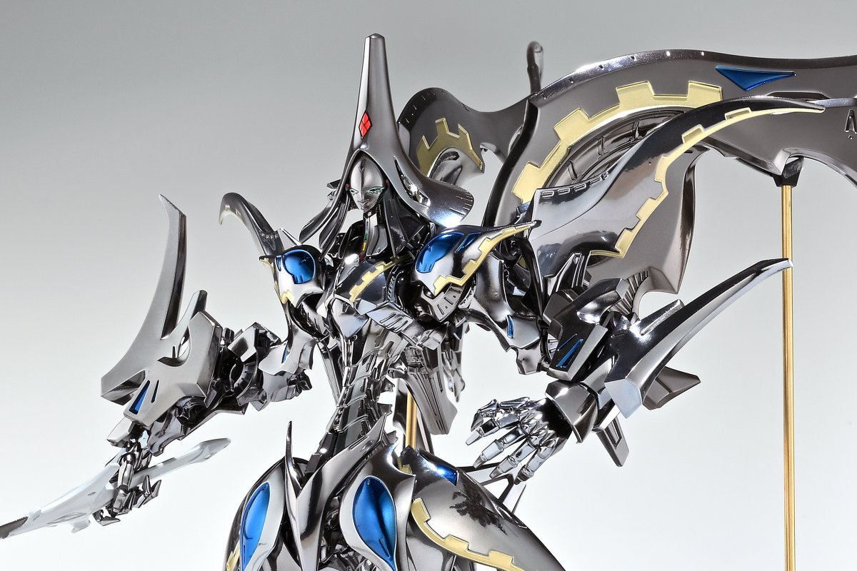 OURTREASUREinfo's tweet image. 天照家アゲハ型GTMモルフォこと
『アゲハ・モルフォ・ザ・スルタン』
を永野護氏監修のもと1/100スケールでキット化
腹部には負荷を考慮し金属棒インサート成形を採用。頭部は流し目で造型されたフェイスのほか目線を正面にしたフェイスも付属し好みで選択することが可能
ourtreasure.co.jp/%E8%A3%BD%E5%9……