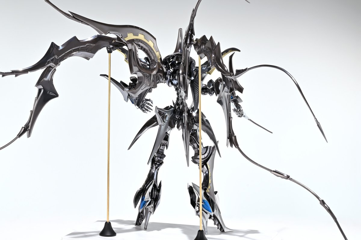 OURTREASUREinfo's tweet image. 天照家アゲハ型GTMモルフォこと
『アゲハ・モルフォ・ザ・スルタン』
を永野護氏監修のもと1/100スケールでキット化
腹部には負荷を考慮し金属棒インサート成形を採用。頭部は流し目で造型されたフェイスのほか目線を正面にしたフェイスも付属し好みで選択することが可能
ourtreasure.co.jp/%E8%A3%BD%E5%9……