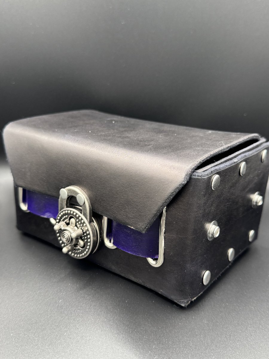 Rithtiiren Leatherworks tweet media