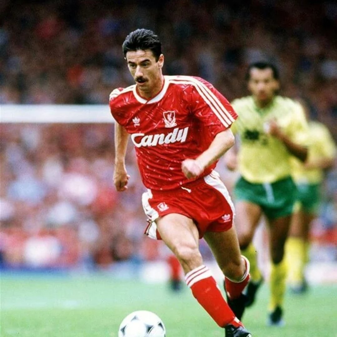 イメージ的にはこの頃のユニフォームを参考にしてるのかな…