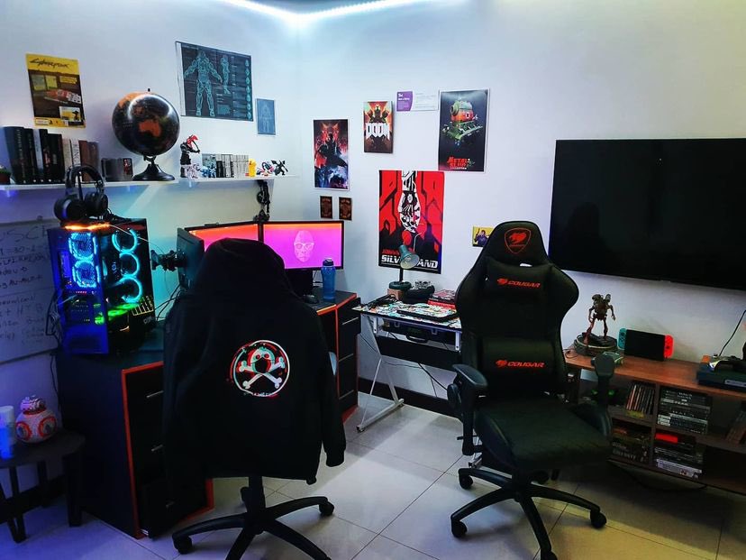 java_cracks's tweet image. My Favorite place in the world 🦊