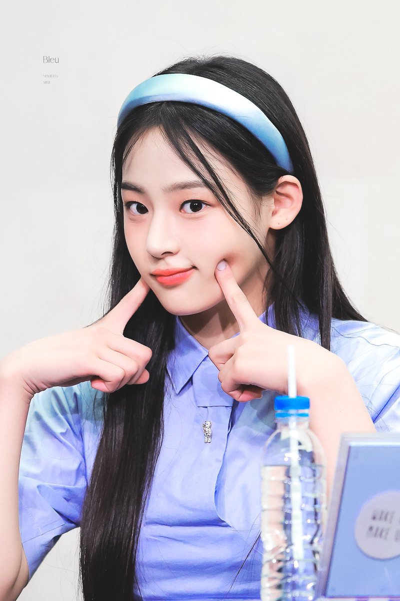 김민지 얼굴 tweet media