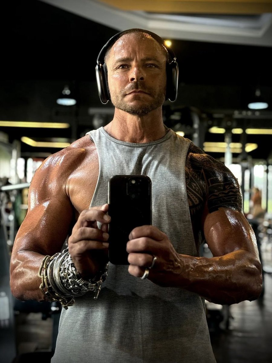 greggor27's tweet image. Had insane workout before xmas brunch 🥵💦