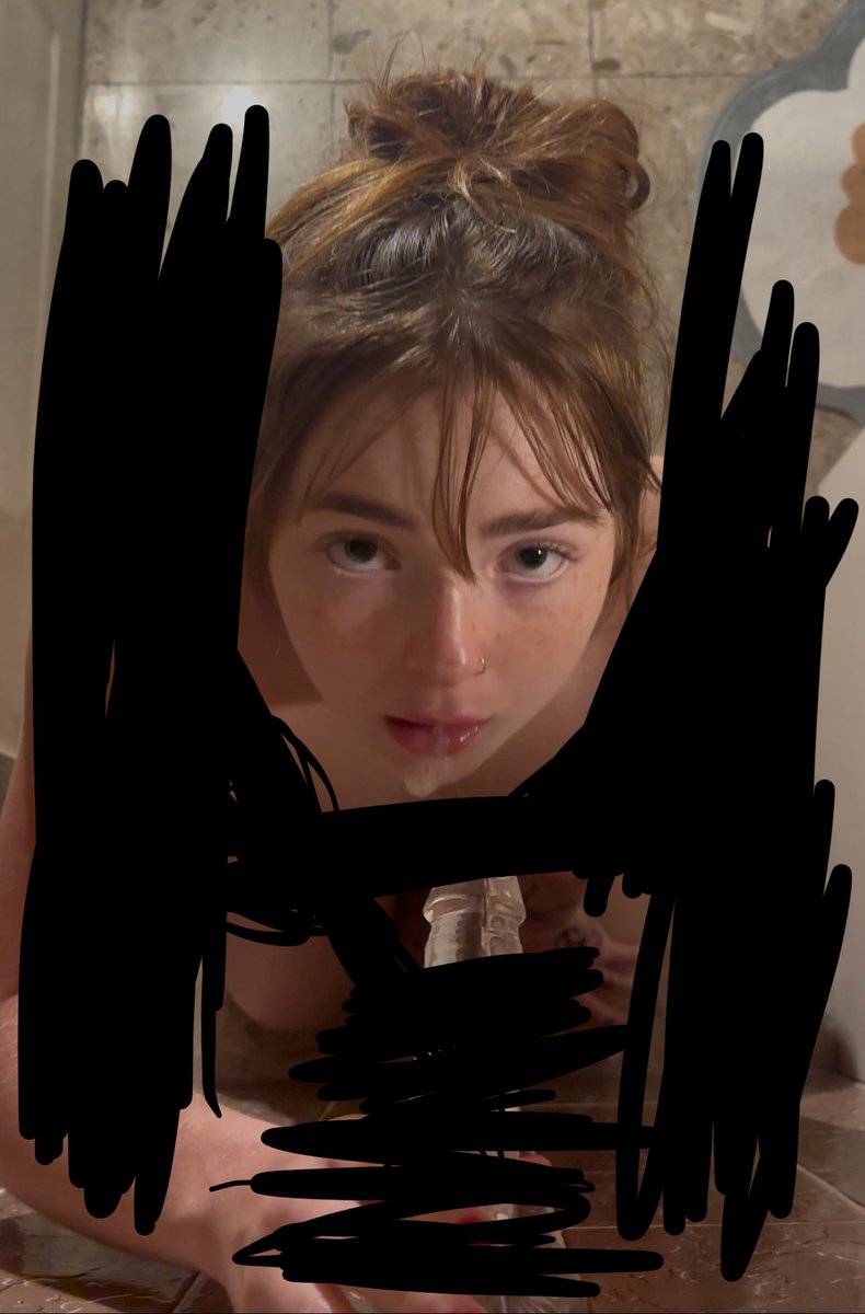 Hazel z tweet media
