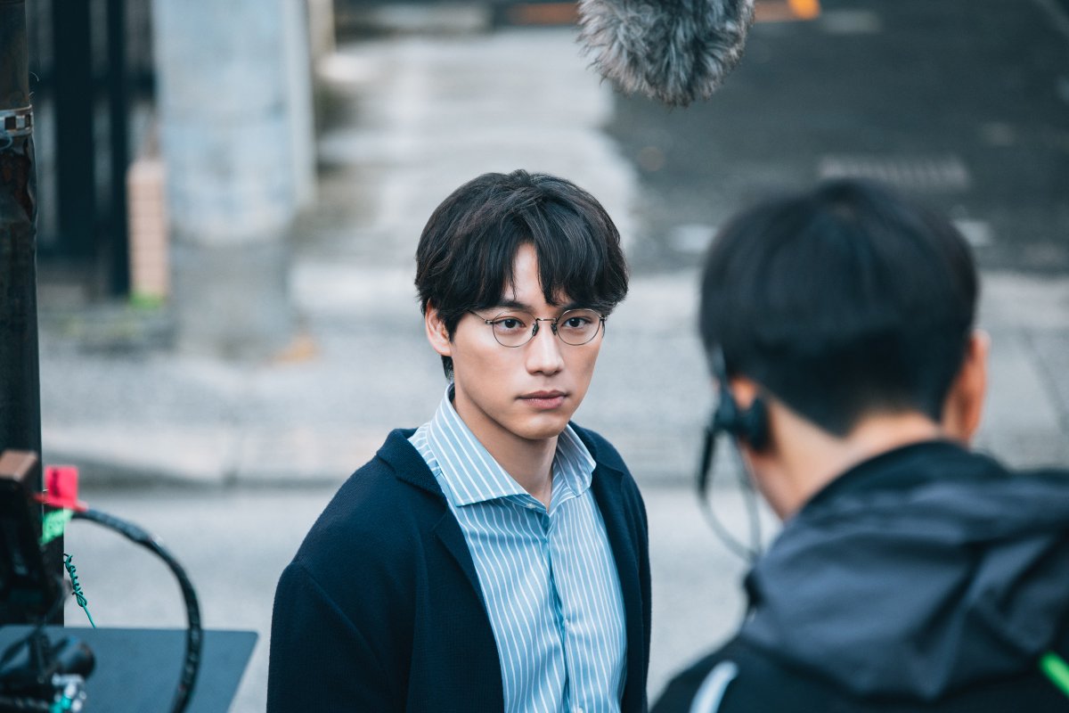 ⠀⠀⠀⠀⠀⠀ 🍁#映画楓🍁 メイキング写真📸公開！ ⟡ 双子の一人二役