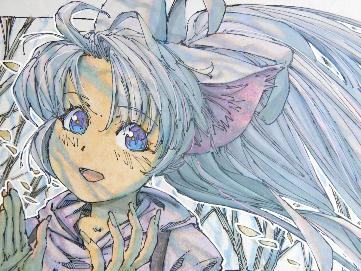 アナログ2410：薄紫の風と紅い耳】銀狐のふわ耳。pixivだと雪の