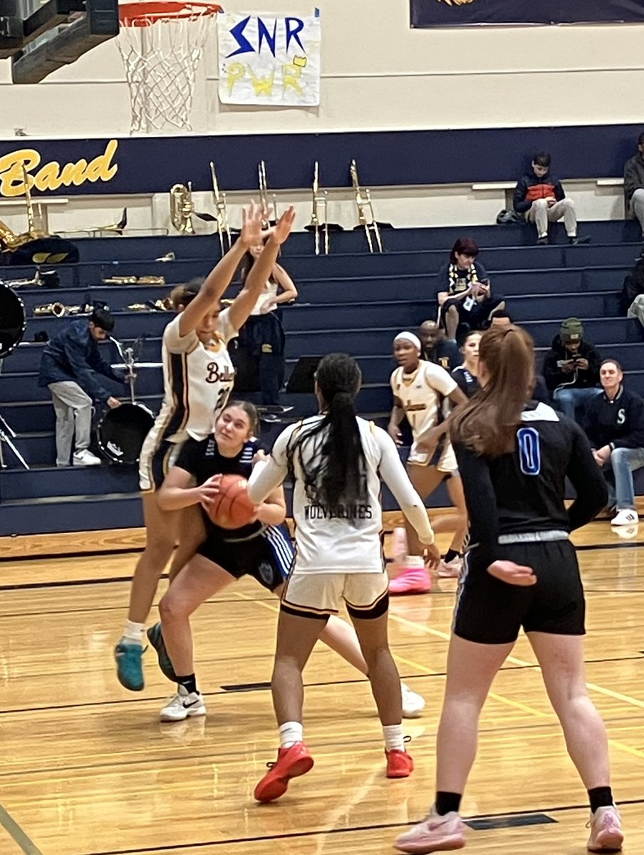 AD_Klee's tweet photo. Victories by boys &amp; girls 🏀 are nice way to start Mid-Winter break. https://t.co/KZ9HgzuZWJ
