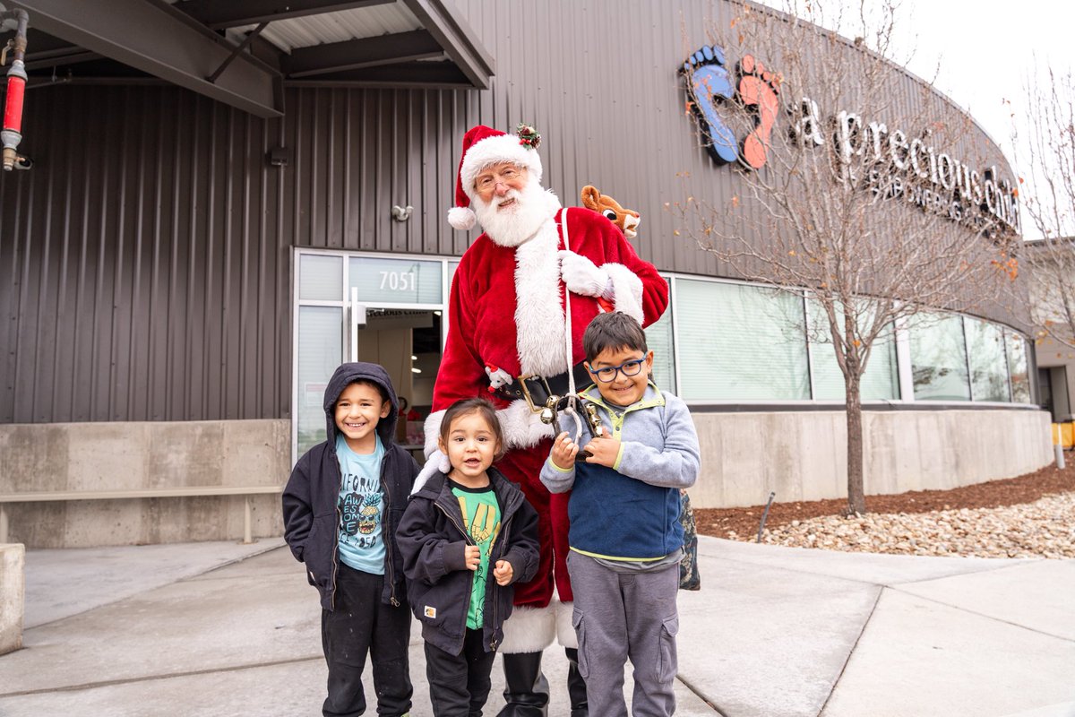 KyleClark's tweet photo. Emergency requests to help a struggling family have a Christmas come to @apreciouschild from 70+ partners across Colorado. They run an amazing 10,000+ kid gift drive. Parents/caregivers are given wrapping paper so they can join in the joy. Even $5 helps: https://t.co/zlaLlFp6Tg https://t.co/bm0G2QNfbz