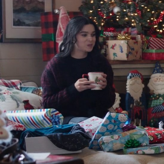 Watching Hawkeye isn't enough, I need to spend Christmas with Kate Bishop