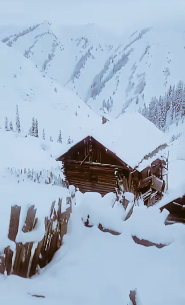kashmirRains's tweet photo. #NorthKashmir heights got buried under 3+ feet of snow, Sadhna Top leading the tally
#SnowAlert #WinterVibes #NorthKashmir #SadhnaTop #Snowfall #HeavySnow #MountainWeather https://t.co/WvFu97mjdX