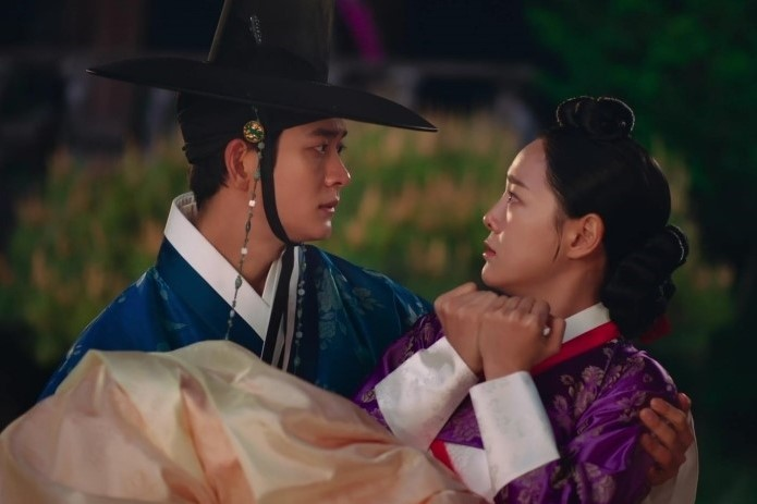 _sejeongdays's tweet photo. [TRANS] Kim Sejeong Even Exchanged Phone Numbers with Kang Tae-oh: “♥Expect Our Couple Award, We Look Alike in Face and Energy” (Moon River) [X’s Interview②]

https://t.co/QSpUVhexNk

#Sejeong #김세정 #KimSejeong 
#이강에는달이흐른다 #MoonRiver https://t.co/8H3K34Lby3