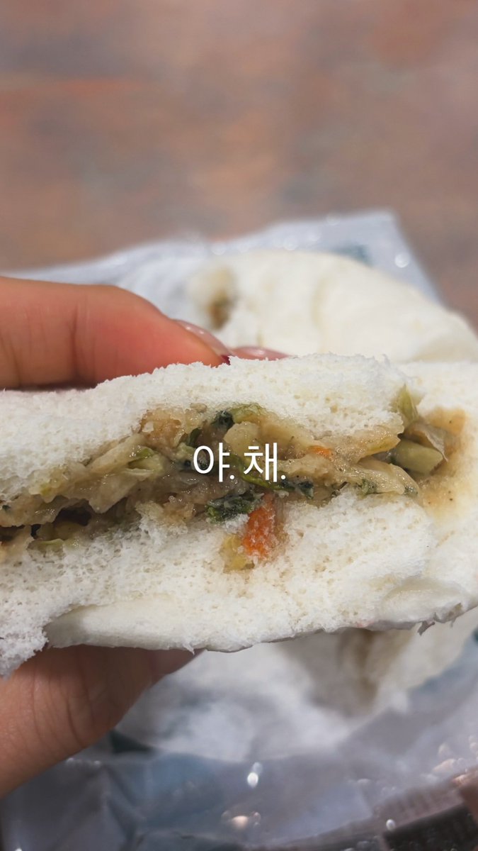 _weandy's tweet image. Day 1 belajar jadi food vlogger
Enak gais