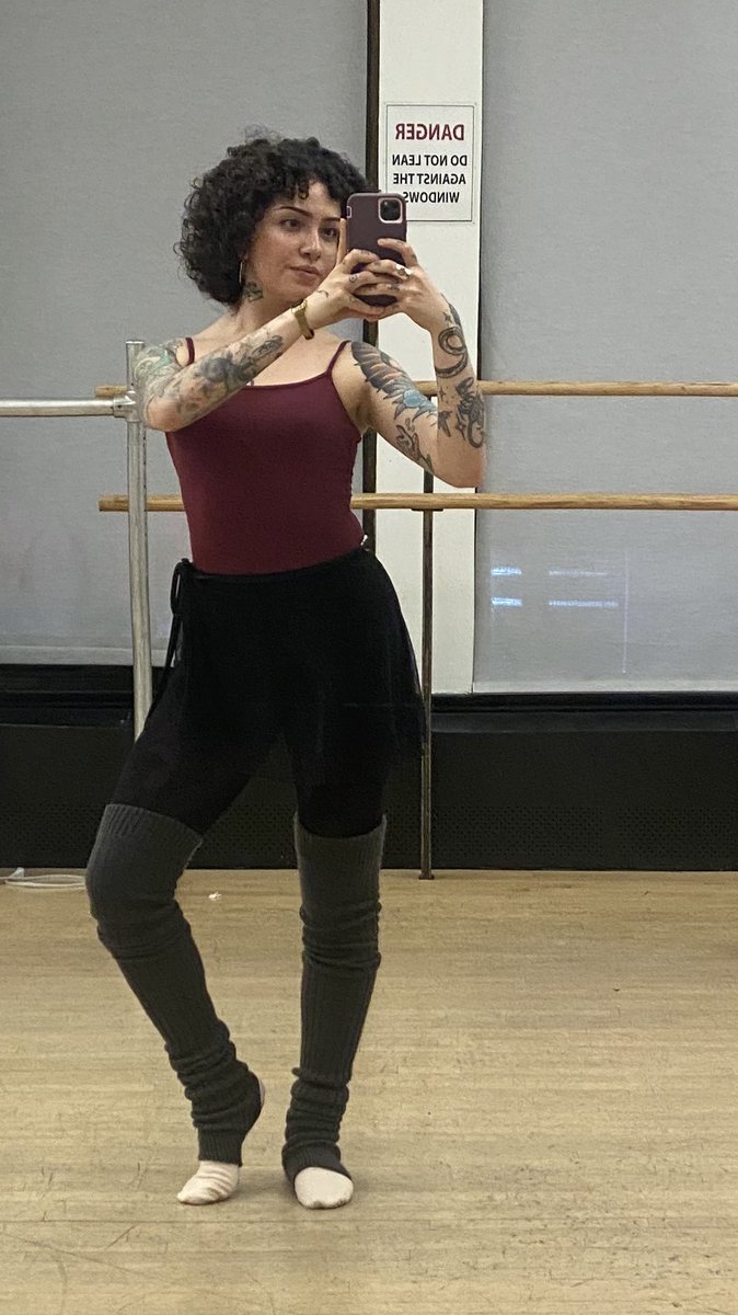 ctrlfreaq's tweet image. started ballet this month 💌🩰🪭