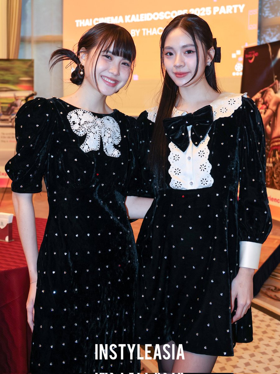instyleasia's tweet photo. Actor "Earn Earn" Fatima Dechawaleekun with "Fairy" "Kirana Pipityakorn, two lead actors from a Thai film "Flat Girls " at the Thailand Night during 20th Osaka Asian Film Festival.
#EarnEarn #FairyKirana #FlatGirls #Thaimovie #OAFF2025 #大阪アジアン映画祭 #INSTYLEASIA https://t.co/hkgLSEdftc