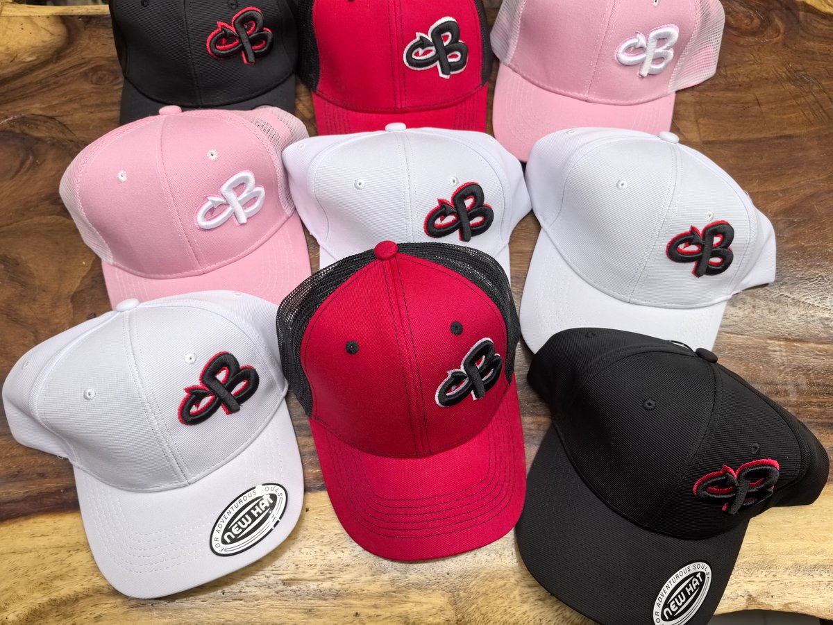 Baraimas rumbo al #ANIVERSARIO 2026

ENERO . 💕

Ya estas listas las gorras edición especial 2026.